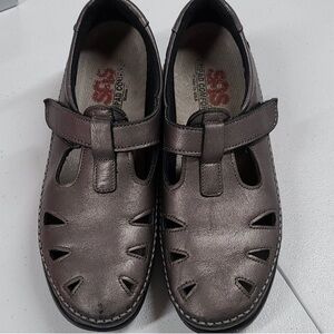 Navy Blue Comfort Sandals with Cushioned Sole and Adjustable Straps